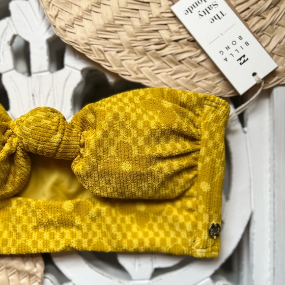 🔥🔥 BILLABONG - Salty Blonde Made Ya Look Knot Bandeau Bikini Top - Picture 14 of 16